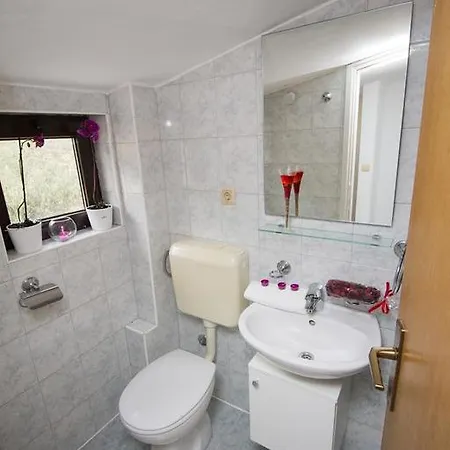 Pisak 5154g Apartamento Mimice